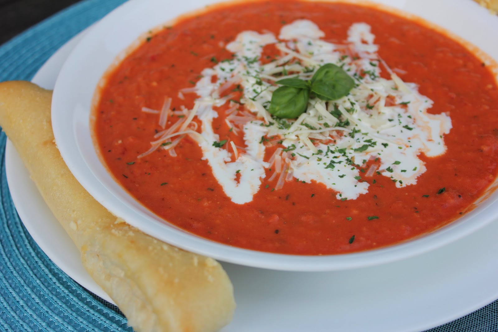 Recipe: Soup, Recipe: Side Dishes, Recipe: Vegetable, Traditional Creamy Tomato Basil Soup, Deals to Meals, best creamy tomato basil soup