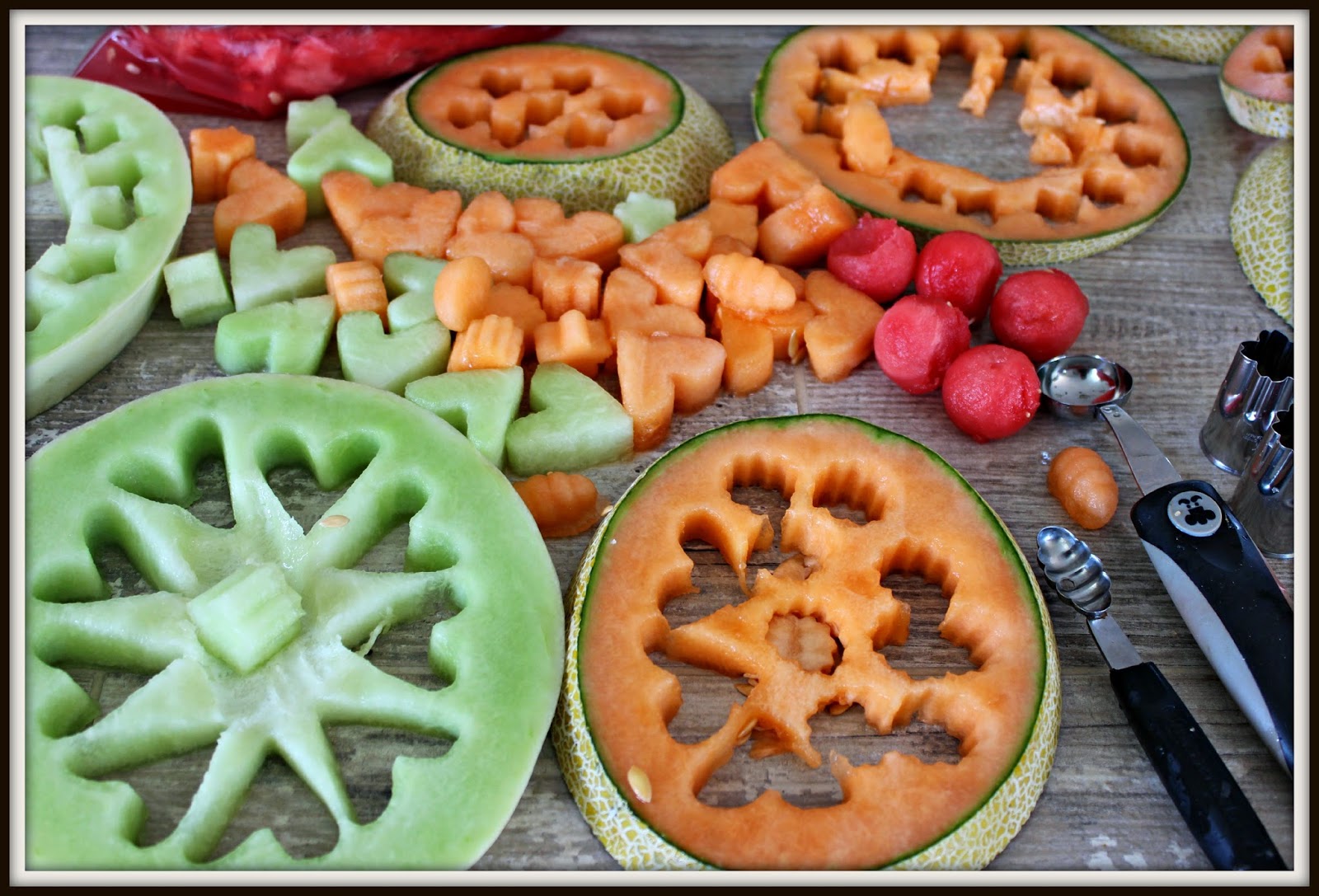 cantaloupe, fruit, fruit platter, honeydew, Recipe: Healthy, watermelon, melon bowls, Recipe: Side Dishes, Recipe: Sides, Recipe: Fruit, 