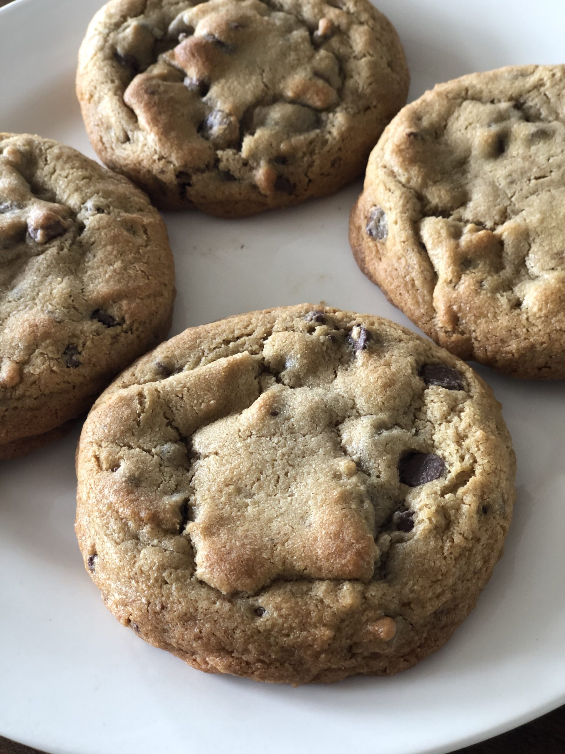 Crumble Chocolate Chip Cookie