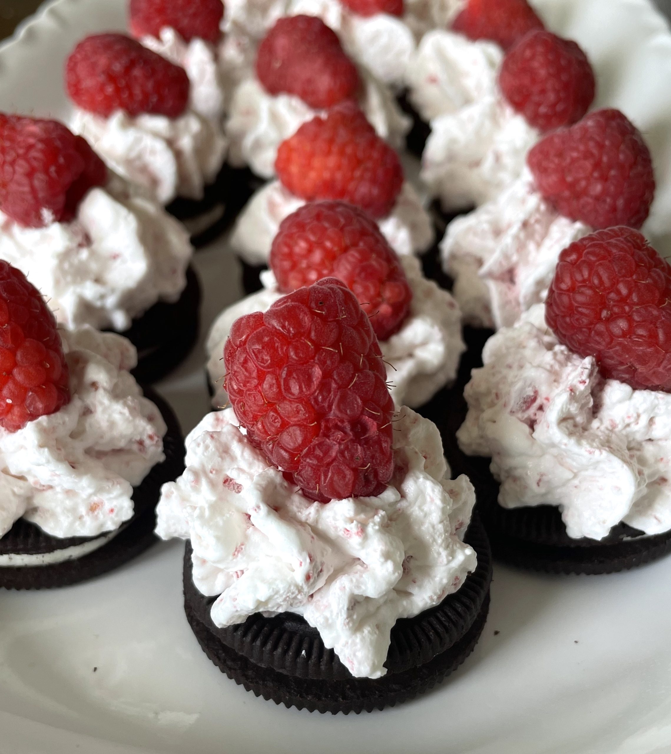 Raspberry Oreo Dessert