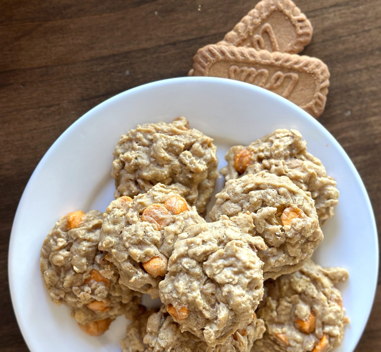 Pumpkin Biscoff Oatmeal Cookies Deals to Meals